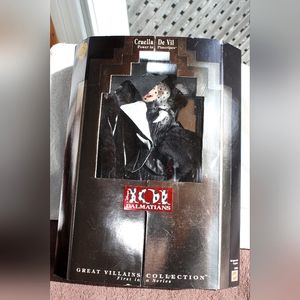 1996 Cruella De Vil Barbie - Disney Great Villains Collection